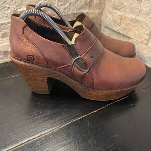 Born Dollie Brown Leather Heel Clog Platform Shoes Ring Harness Zip Up Size 9